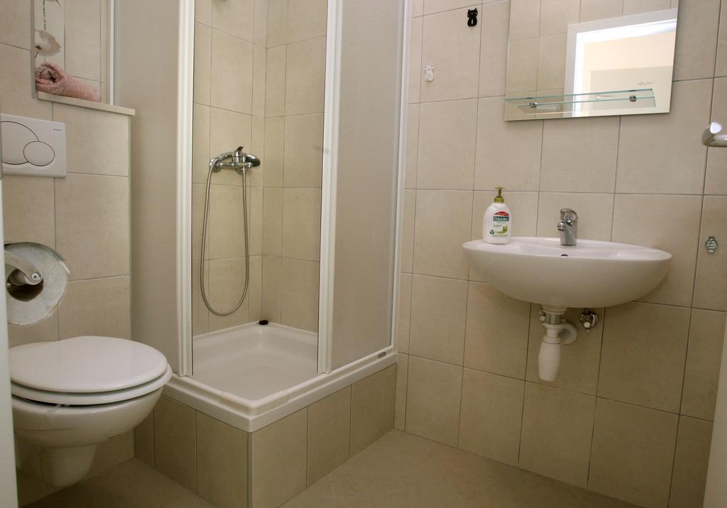 Apartments Rubic 오미스 객실 사진